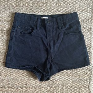 Levi’s black rib cage shorts. 27. Wellthread.